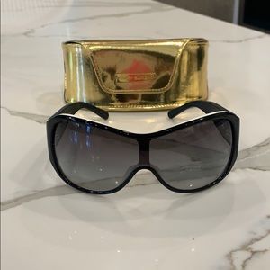 Tory Burch Sunglasses with case